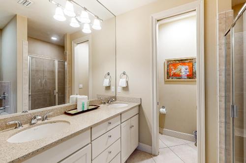 Gulf Place Courtyard – Santa Rosa, FL