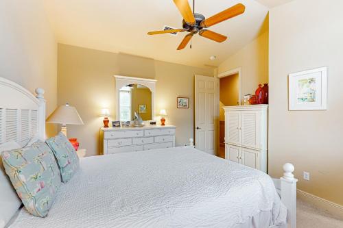 Gulf Place Courtyard – Santa Rosa, FL