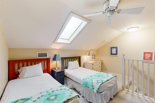 Gulf Place Courtyard – Santa Rosa, FL