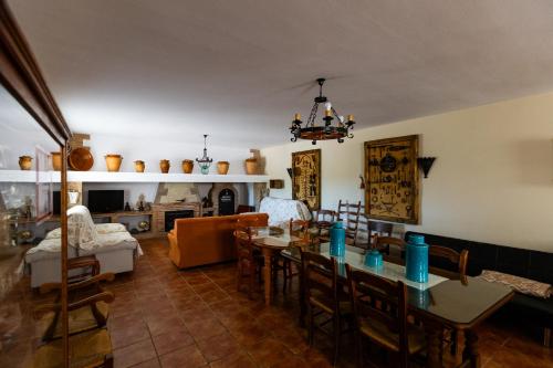 Koplietošanas atpūtas telpa ar TV, Cortijo LaGar in Villanueva del Trabuco