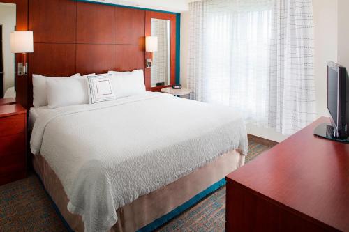 Residence Inn Roanoke Airport - image 8