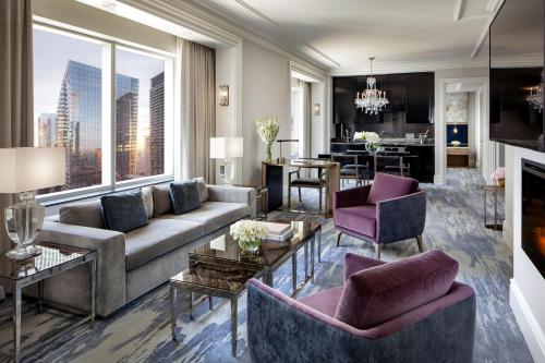 The St. Regis Toronto - image 3