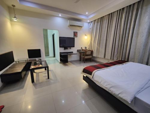 1 queen bed