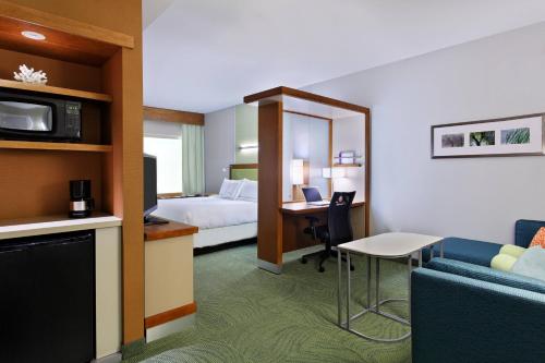 King Studio with Sofa Bed