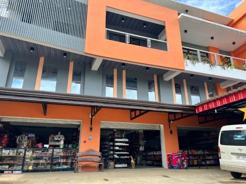 A szálláshely kívülről, Palomo Inn and Events Place in Ivisan