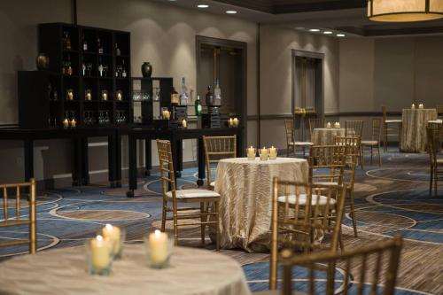 Baltimore Marriott Inner Harbor at Camden Yards - image 6