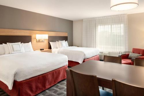 TownePlace Suites by Marriott Milwaukee Grafton in Grafton, USA
