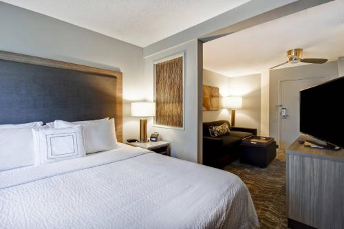 SpringHill Suites by Marriott Atlanta Kennesaw - image 2