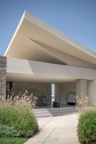 Myrion Beach Resort & Spa - image 3