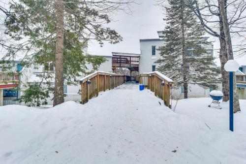 Golf, Hike & Swim: Gem < 1 Mi to Sugarbush Resort in Warren (VT)