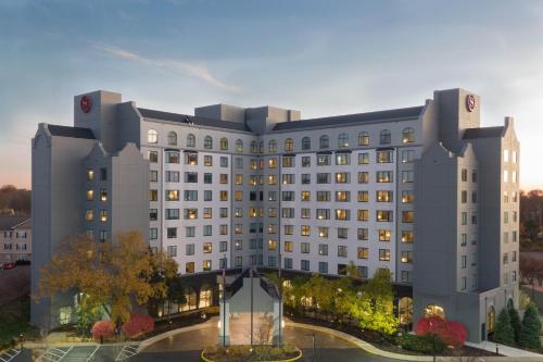 Sheraton Suites Columbus Worthington in Columbus, USA