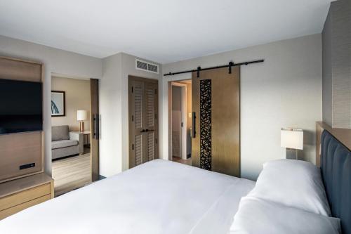 Sheraton Suites Columbus Worthington - image 2