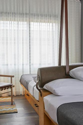 Moxy Chattanooga Downtown - image 6