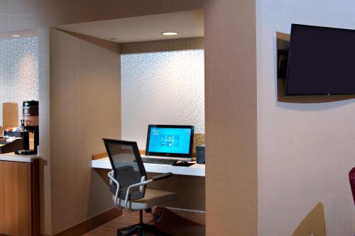 SpringHill Suites by Marriott Atlanta Alpharetta - image 20