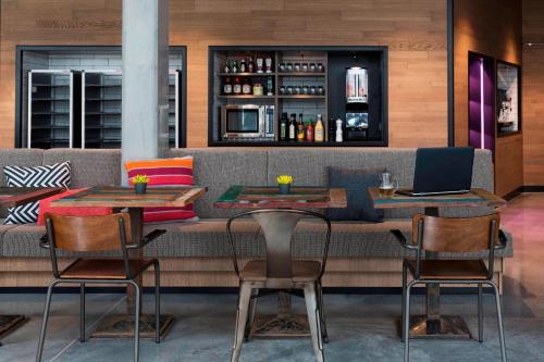 Moxy Stuttgart Airport/Messe - image 5