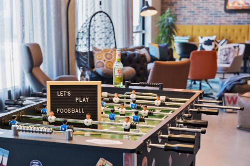Moxy Frankfurt Airport Kelsterbach - image 2