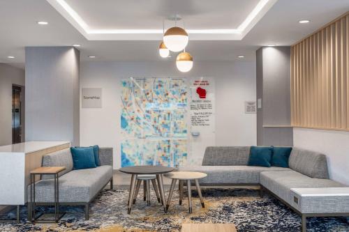 TownePlace Suites By Marriott Milwaukee West Bend - main image