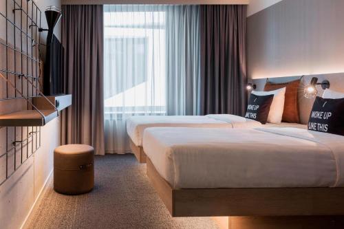 Moxy Frankfurt City Center - image 13