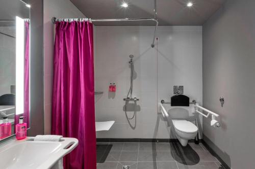 Moxy Frankfurt City Center - image 4