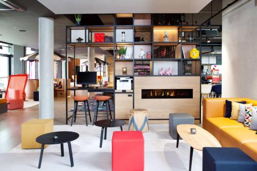 MOXY Rust - image 12