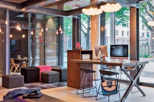 MOXY Frankfurt East - image 3