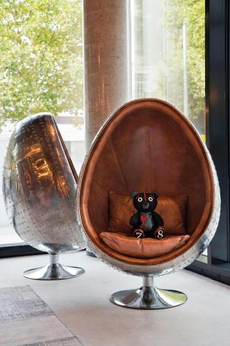 MOXY Frankfurt East - image 9