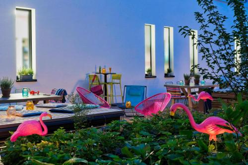 Moxy Frankfurt East - image 4