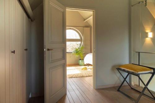 Waterfront vacation home in Sint-Amands
