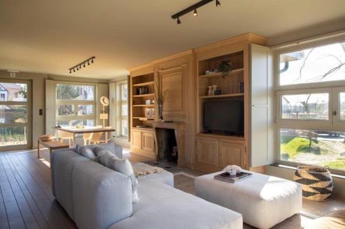 Waterfront vacation home in Sint-Amands
