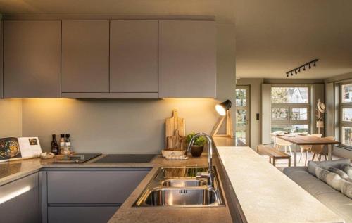 Waterfront vacation home in Sint-Amands