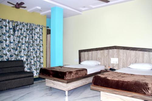 Hotel Gujrat