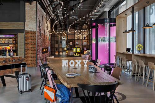 Instalaciones, Moxy Bern Expo in Bern City Center