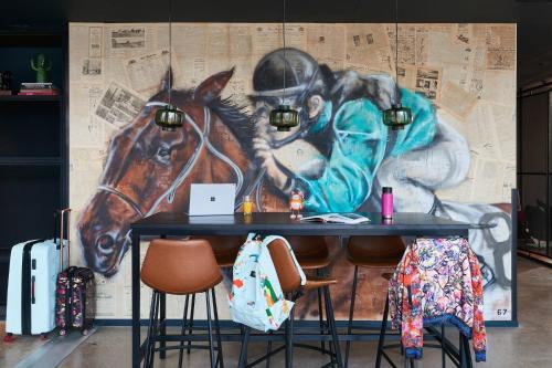 Moxy Chester - image 8