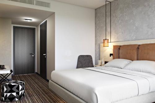 Moxy Duesseldorf South - image 4
