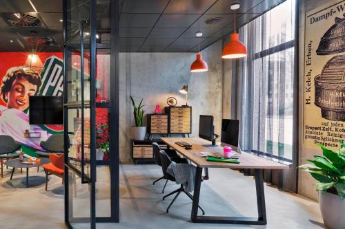Moxy Duesseldorf South - image 7