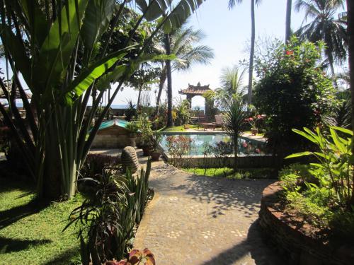 tuin, Villa Selina in Singaraja
