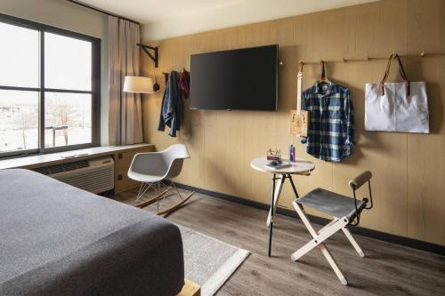 MOXY Memphis Downtown MOXY Memphis Downtown