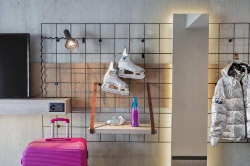 Moxy Lausanne City - image 7