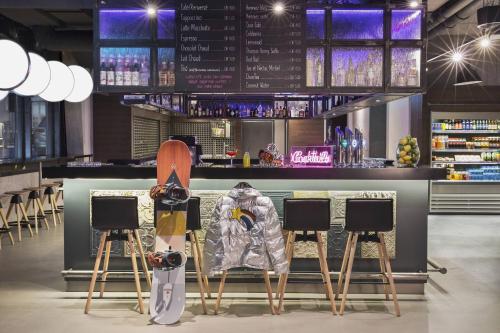 Moxy Lausanne City - image 14