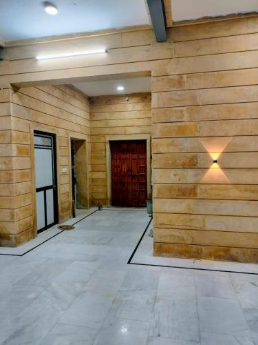 The golden home stay in ฆูรี