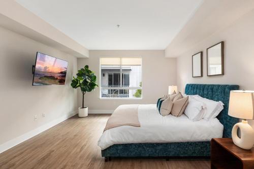 Spinel Stay - Charming 2BR Retreat Zen Garden Views Central, Лос-Анджелес (фото 2)