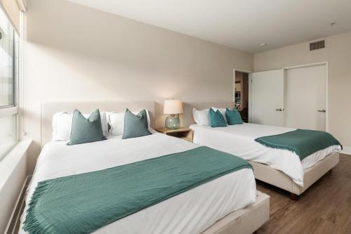 Spinel Stay - Charming 2BR Retreat Zen Garden Views Central, Лос-Анджелес (фото 3)