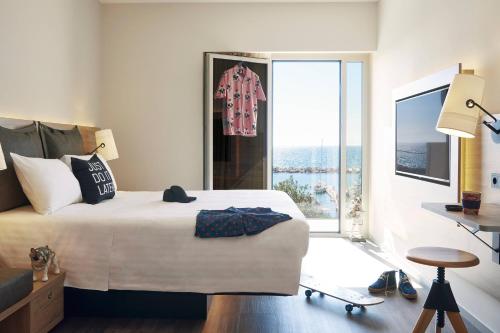 room detail thumbnail 1
