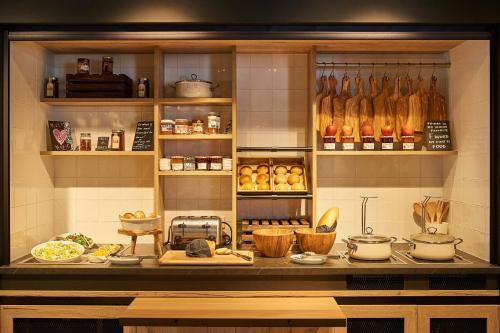 ห้องอาหาร, โมซี พาตรา มารีนา (Moxy Patra Marina) in พาทรา