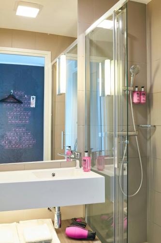 Moxy Munich Messe - image 14
