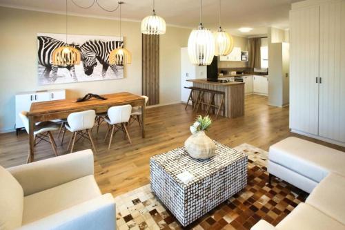 Sunset Lounge - Visit Langebaan, Langebaan