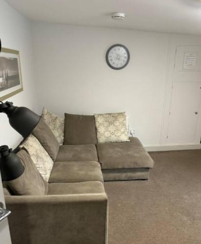 Unique, Large 2 bedroom Flat, Carlisle (photo 5)