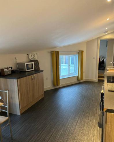 Unique, Large 2 bedroom Flat, Carlisle (photo 8)