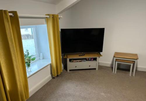 Unique, Large 2 bedroom Flat, Carlisle (photo 6)
