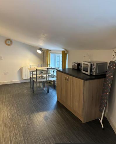 Unique, Large 2 bedroom Flat, Carlisle (photo 9)